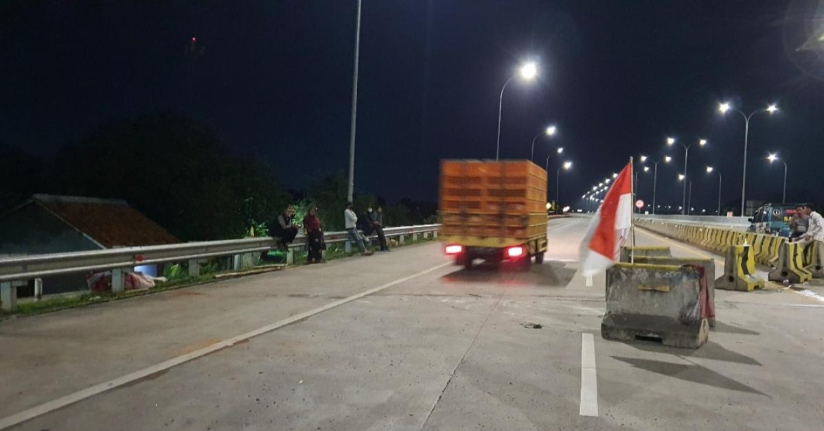 Blokade Tol Jatikarya Dibuka, Ahli Waris Hanya Izinkan 1 Jalur yang Bisa Dilewati Kendaraan