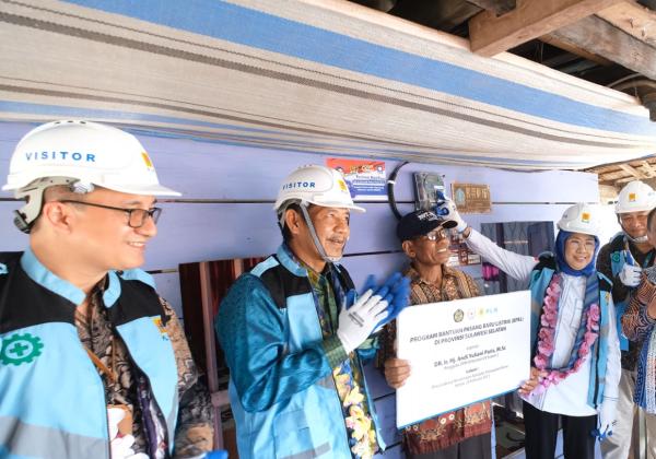Bukti Negara Hadir, PLN Sambung Listrik Gratis ke 3.861 Keluarga Kurang Mampu di Sulsel