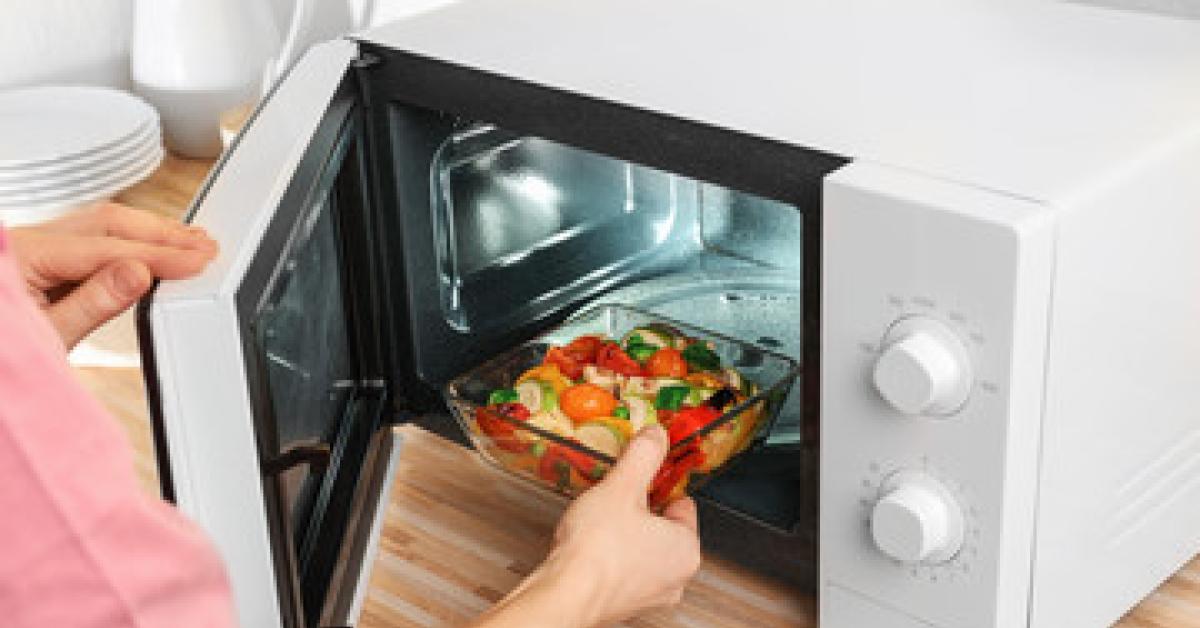 Teknologi Canggih Memasak Modern: Mikrowave, Si Ajaib di Dapur Anda
