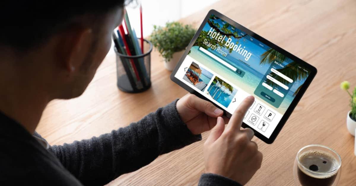 Pemula Wajib Tahu, 5 Tips Memilih Penginapan Lewat Online untuk Liburan Nyaman Akhir Tahun