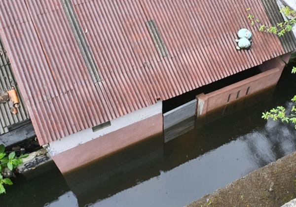 Warga Gang Cue Bekasi Keluhkan Banjir Tak Kunjung Surut, Begini Respon Camat Bekasi Timur