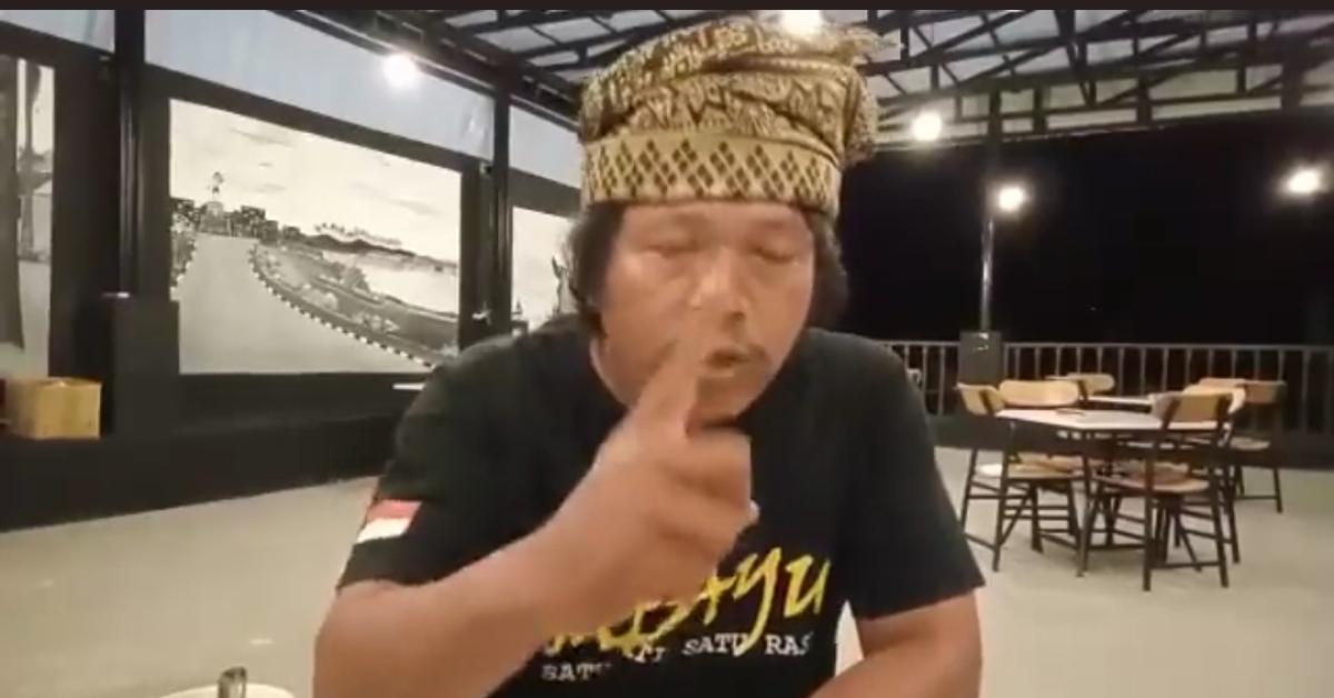 Murka Islam Diobok-obok, Warga Kalimantan Barat Tantang Duel dengan Ade Armando Sampai Mati