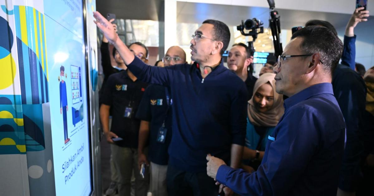 Produk UMKM Binaan PLN Dijual di Vending Machine Bandara Soetta Berkat Kolaborasi Antar BUMN
