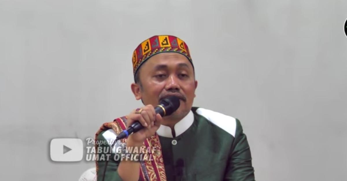 KH Idrus Ramli Imbau Umat Islam Tidak Ikuti Zein Kribo: Dia Syiah, Bukan Ahli Ilmu dan Tak Pernah Ngaji