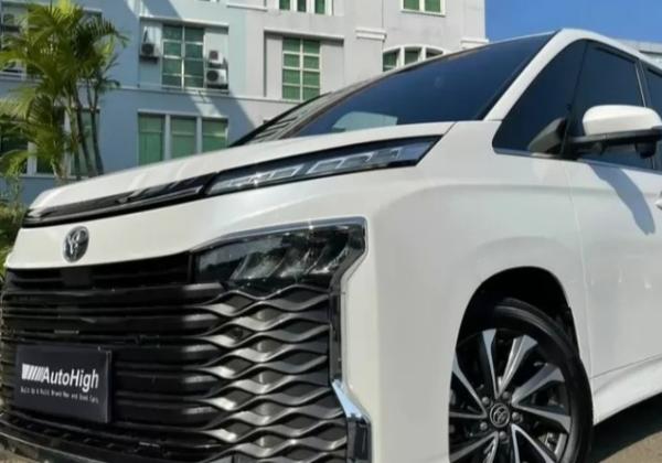 Sama-sama Bermesin 2000cc, Mana Lebih Baik antara Toyota Voxy dan Kijang Innova, Simak Ulasannya