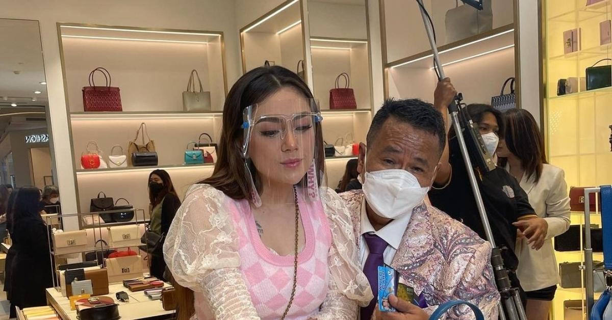Pamer Kemesraan dengan Celine Evangelista, Netizen: Hanya Istri Bang Hotman yang Paling Sabar