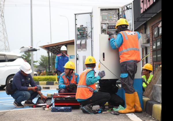 Kolaborasi Multi Pihak, PLN Bakal Tambah 111 SPKLU di Berbagai Lokasi Rest Area