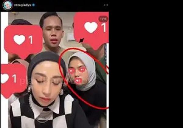 Inikah Nama Karyawan Reza Gladys? yang Seenaknya Kirim Foto Sexy ke Attaubah Mufid