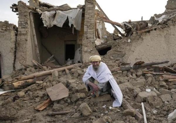 Gempa Afganistan Telan 2000 Korban, Taliban Minta Bantuan Internasional