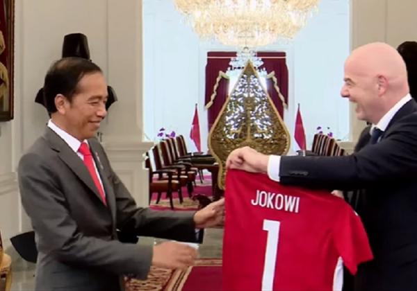 Presiden FIFA Bertemu Empat Mata dengan Jokowi, Siap Tinggal dan Bantu Sepak Bola Tanah Air