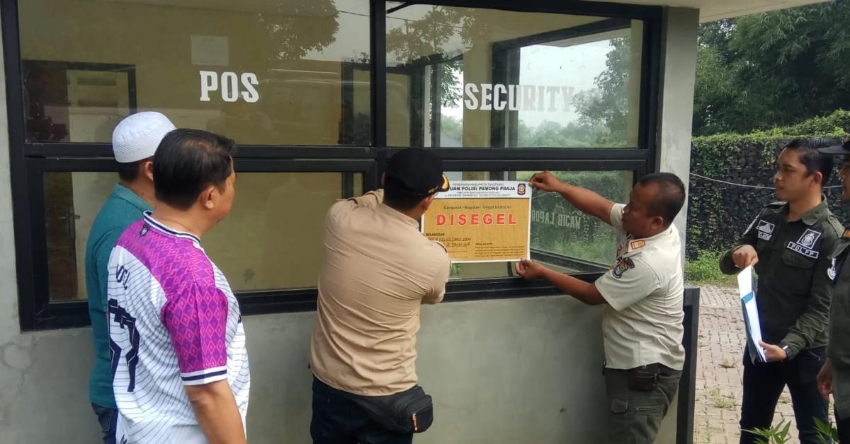 Buntut Aduan Konsumen ke DPRD, Perumahan Bhuvana Village Regency Tangerang Disegel Satpol PP