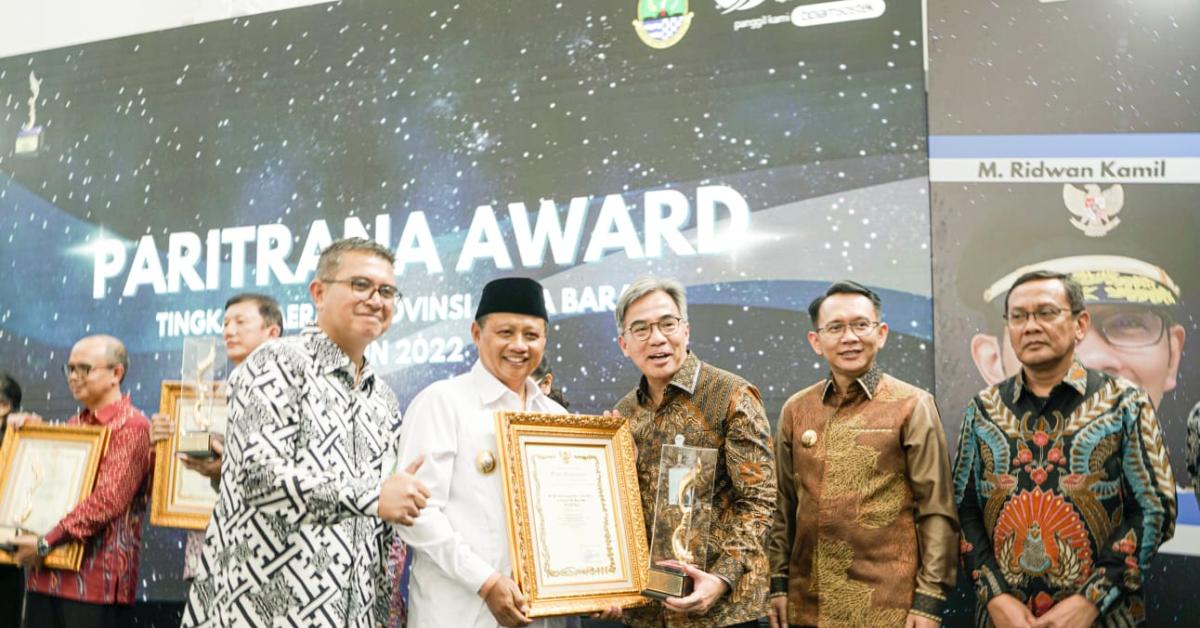 Optimalkan Jamsostek, bank bjb Raih Paritrana Award 2022 Tingkat Provinsi Jawa Barat