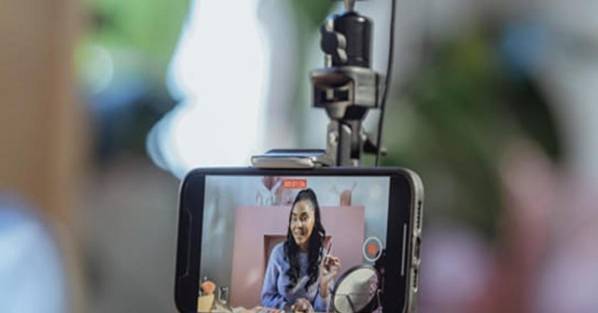 6 Aplikasi Editing Video Pakai AI di Android, Cara Mudah Edit Video Youtube-mu !