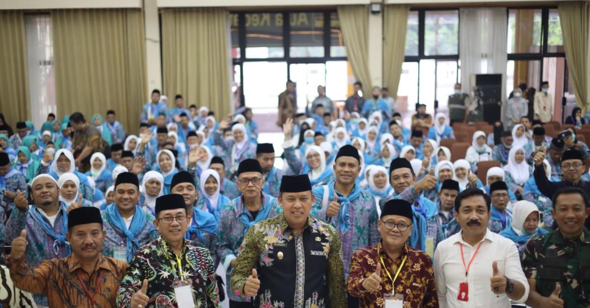 Lepas Keberangkatan Jamaah Haji 2023, Tri Adhianto Beri Pesan untuk Jaga Kesehatan dan Fokus Ibadah