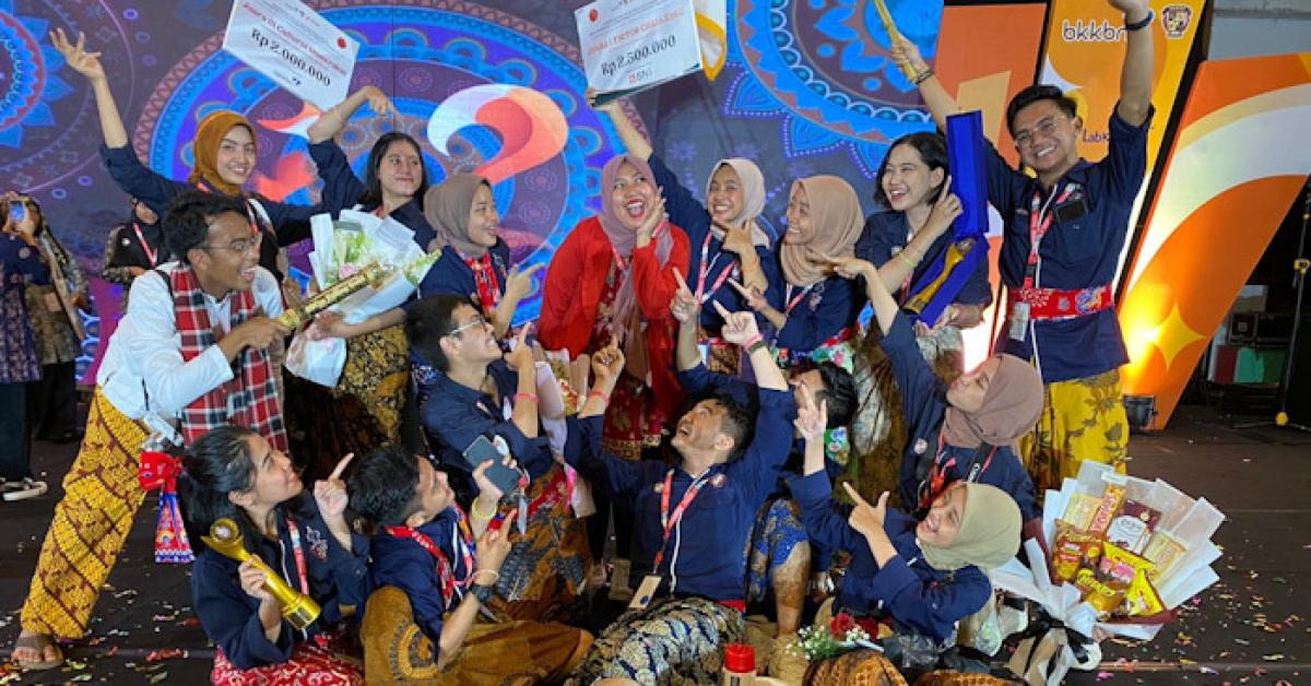 Mahasiswa FIKOM UEU Raih Juara III Kategori Cultural Immersion dalam AJUDAK