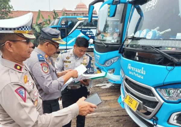 Antisipasi Kecelakaan, Polda Banten Lakukan Pengawasan dan Pengecekan Bus