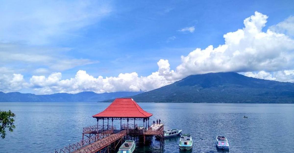 Keindahan Memukau di Danau Ranau, Lampung Barat