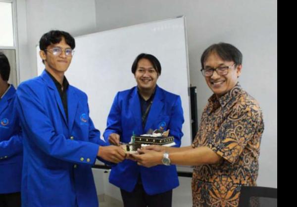 Komunitas Robotik Esa Unggul Gelar Pelantikan Pengurus Periode 2023-2024