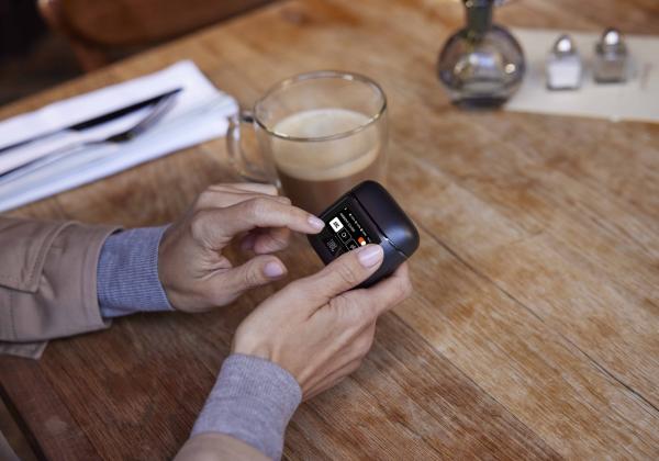 JBL Rilis Inovasi Smart Charging Case Pertama di Dunia, Cek Harga dan Fitur Kerennya di Sini