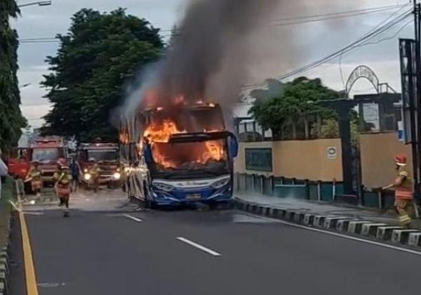 Polisi Ungkap Penyebab Bus PO Haryanto Terbakar di Sleman, 10 Penumpang Dipastikan Selamat