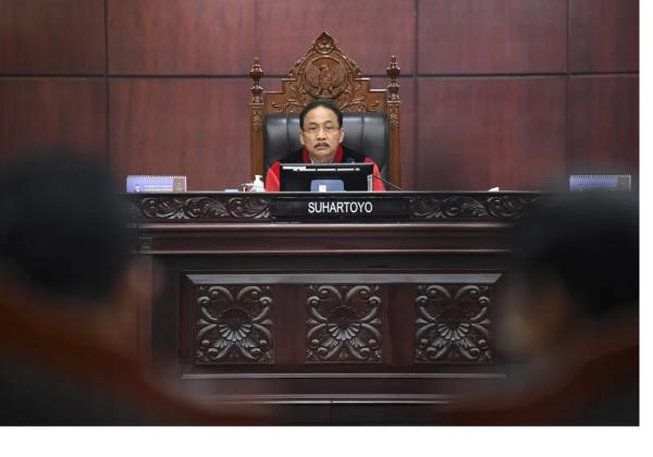 Suhartoyo Resmi Dilantik sebagai Ketua MK Gantikan Anwar Usman 