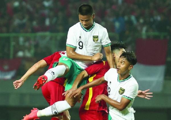 Terkuak! Shin Tae-yong Jelaskan Penyebab Para Pemain Timnas Indonesia U-19 dan Vietnam U-19 Kram