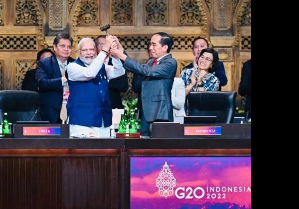 Diplomasi ‘Senyum’ Jokowi di KTT G20 Berhasil Redakan Ketegangan Global