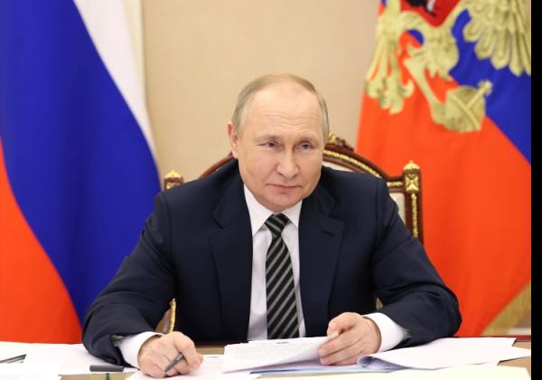 Vladimir Putin Tegaskan Rusia Siap Perang Nuklir