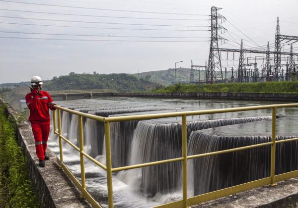 Terus Tingkatkan Bauran Energi Bersih, PLN Operasikan 2 PLTA dan 3 PLTM Berkapasitas Total 36,6 MW