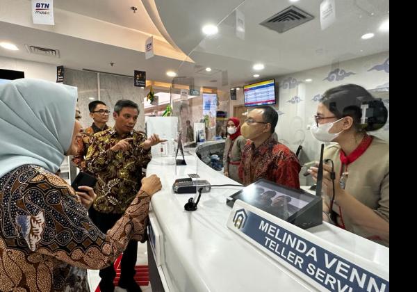Tinjau Persiapan Outlet BTN