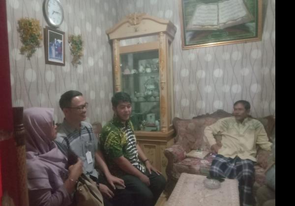 Kunjungi Korban Pencabulan Pimpinan Pesantren, KPA Banten Desak Pelaku Dihukum Berat dan Kebiri