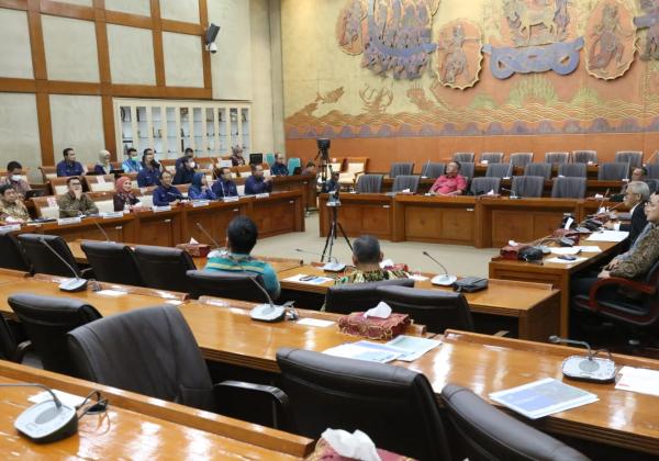 Mudahkan Masyarakat, Komisi VI DPR RI Apresiasi Program Promo Tambah Daya Ramadhan PLN