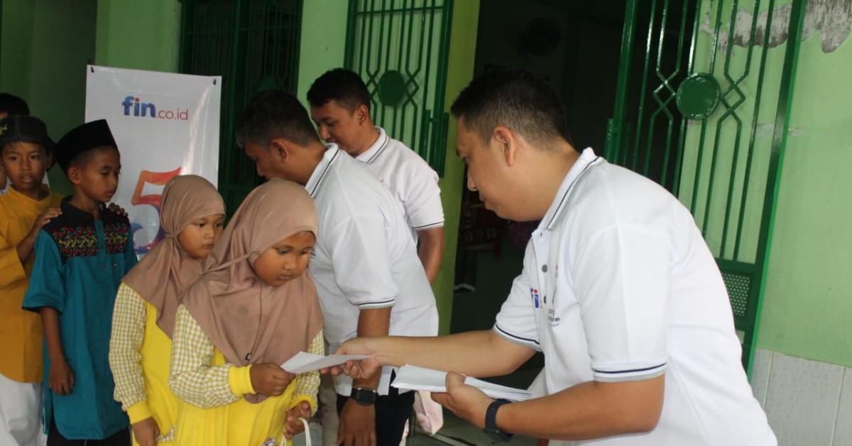 Program Kokola Peduli bersama Fin.co.id dalam Bakti Sosial   