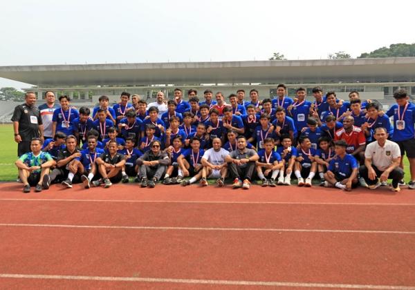 BRImo Future Garuda: Potret Anak Muda Indonesia Latihan Bola Bersama Roberto Carlos, Materazzi, Abidal, Veron