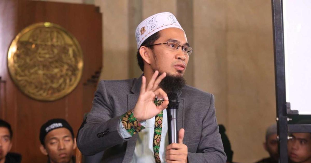 Ustadz Adi Hidayat Uraikan Bacaan Doa Agar Dilancarkan saat Membayar Hutang
