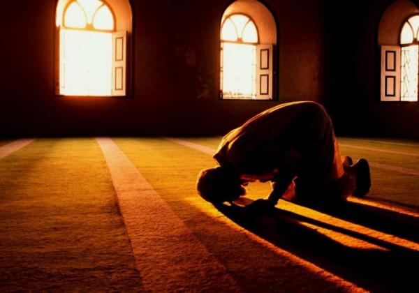 Daftar Masjid di DKI Jakarta yang Menggelar Salat Tarawih Malam Ini 