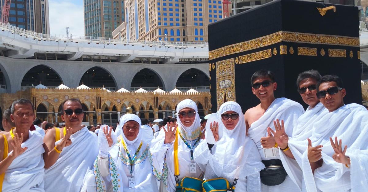 Elita Budiarti Pimpinan DPRD Subang dan Rombongan Perdana Umroh kembali ke Tanah Air
