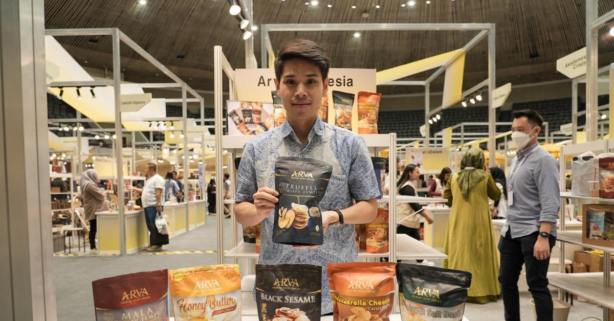 UMKM EXPO(RT) BRILIANPRENEUR 2023 Bawa Keripik Tempe Go International Raih Kontrak Dari Singapura
