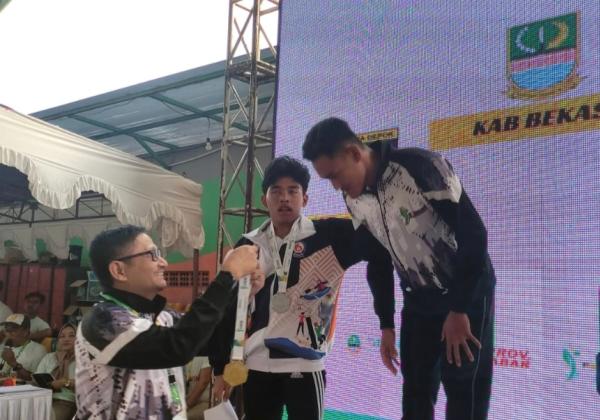 Cabor Renang Kabupaten Bekasi Borong Raihan Medali Emas dalam POPDA XIII Jawa Barat 2023