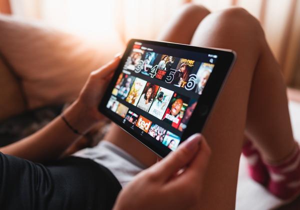 10 Rekomendasi Aplikasi TV Online Gratis, Hanya Bermodal Koneksi Internet 