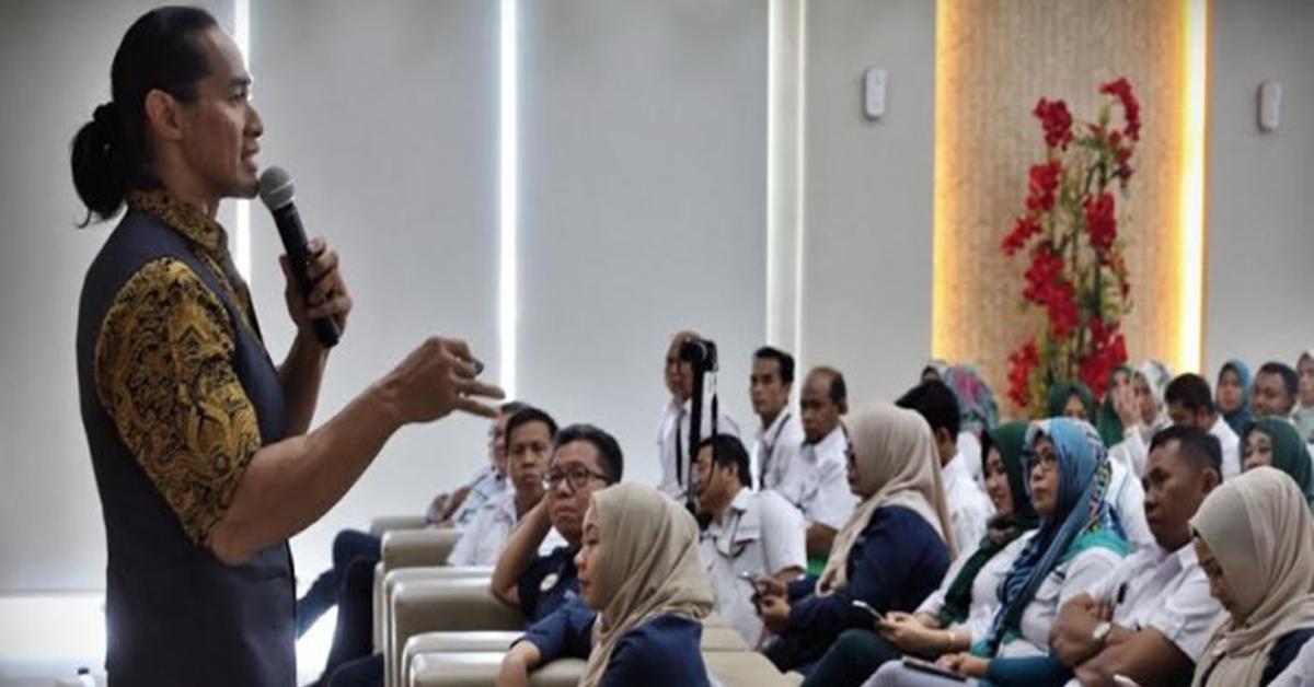 Hidup Sehat Ala Ade Rai : 5 Cara Mudah Menurunkan Berat Badan Ala Ade Rai, Di Jamin Anti Gagal