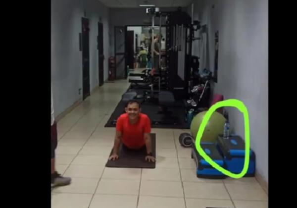 Terdakwa Korupsi BTS 4G BAKTI Kominfo Mirip Edward Hutahaean Nge-Gym di Rutan Salemba Cabang Kejagung?