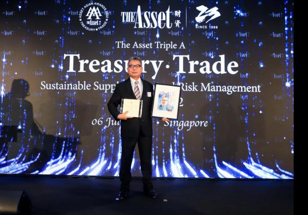 Direktur Utama BRI Sunarso Raih Penghargaan Internasional The Best ‘SME Banker of The Year’