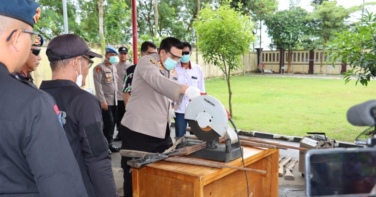 Ratusan Senpi Rakitan Sejak Zaman Penjajahan Dimusnahkan di Banten