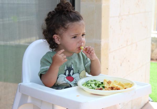 Bunda Merapat Yuk! Simak 5 Tips Mengatasi Anak Tidak Mau Makan atau GTM
