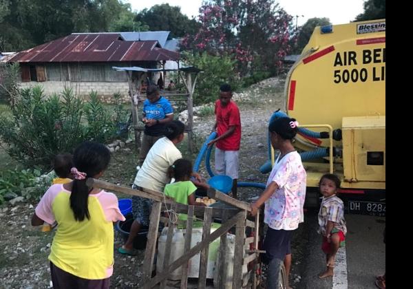 PLBN Motamasin Distribusikan Air Bersih ke Permukiman Warga di Perbatasan Negara Terdampak Kekeringan Ekstrem