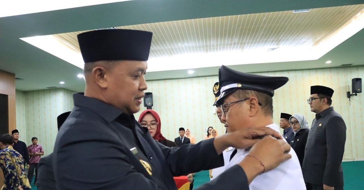 Tri Adhianto Tetapkan Pj. Sekretaris Daerah dan Lantik 17 Pejabat Esselon II, III, dan IV