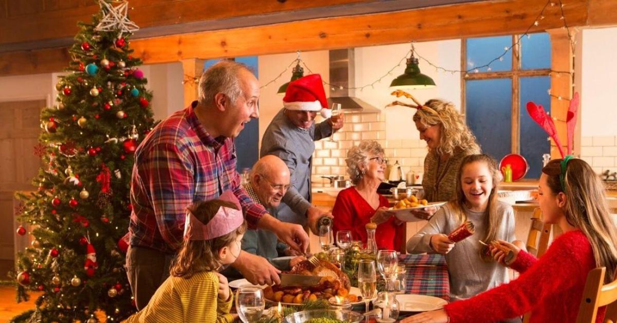 Simak Beragam Cara Merayakan Natal Bersama Keluarga, Hubungan Menjadi Lebih Hangat