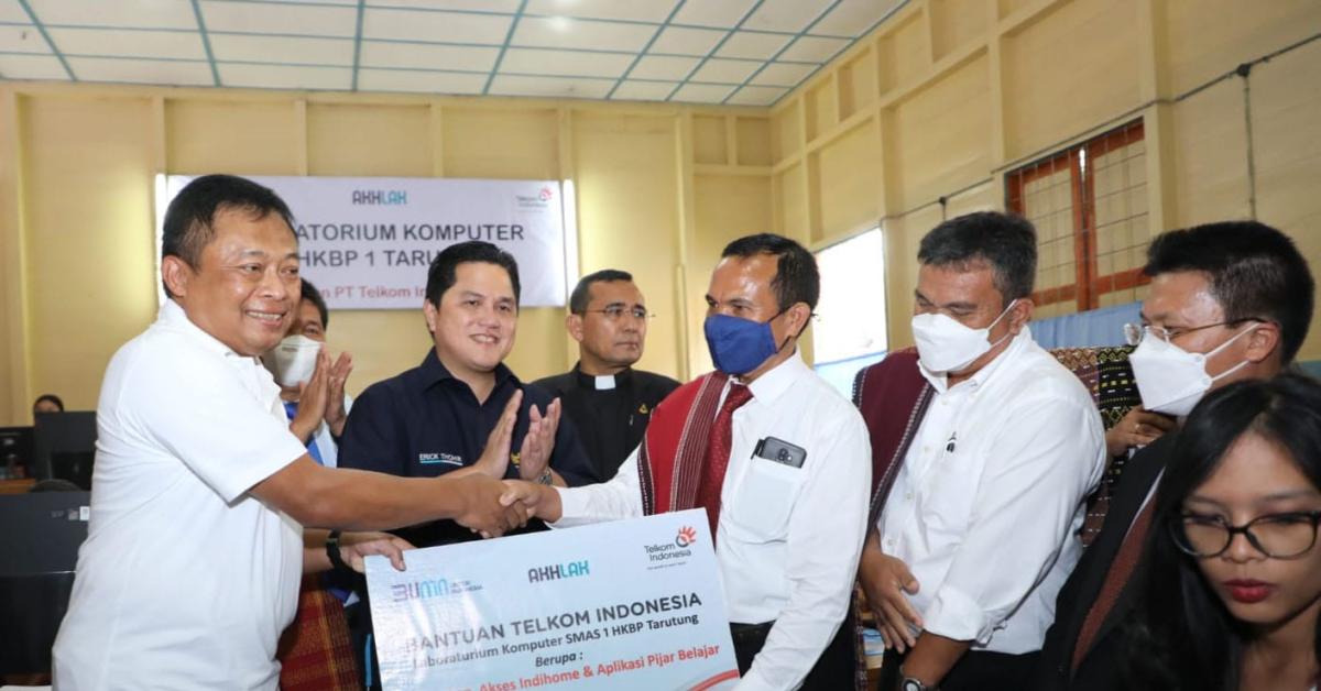 Tingkatkan Daya Saing Generasi Muda,Telkom Hadirkan Digitalisasi Pendidikan di Tarutung