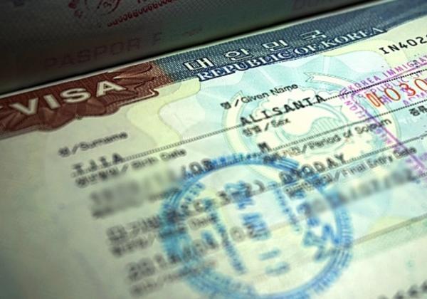 Pemegang Paspor Indonesia Kini Bisa Bepergian ke Puluhan Negara Tanpa Visa, Ini Daftar dan Aturannya